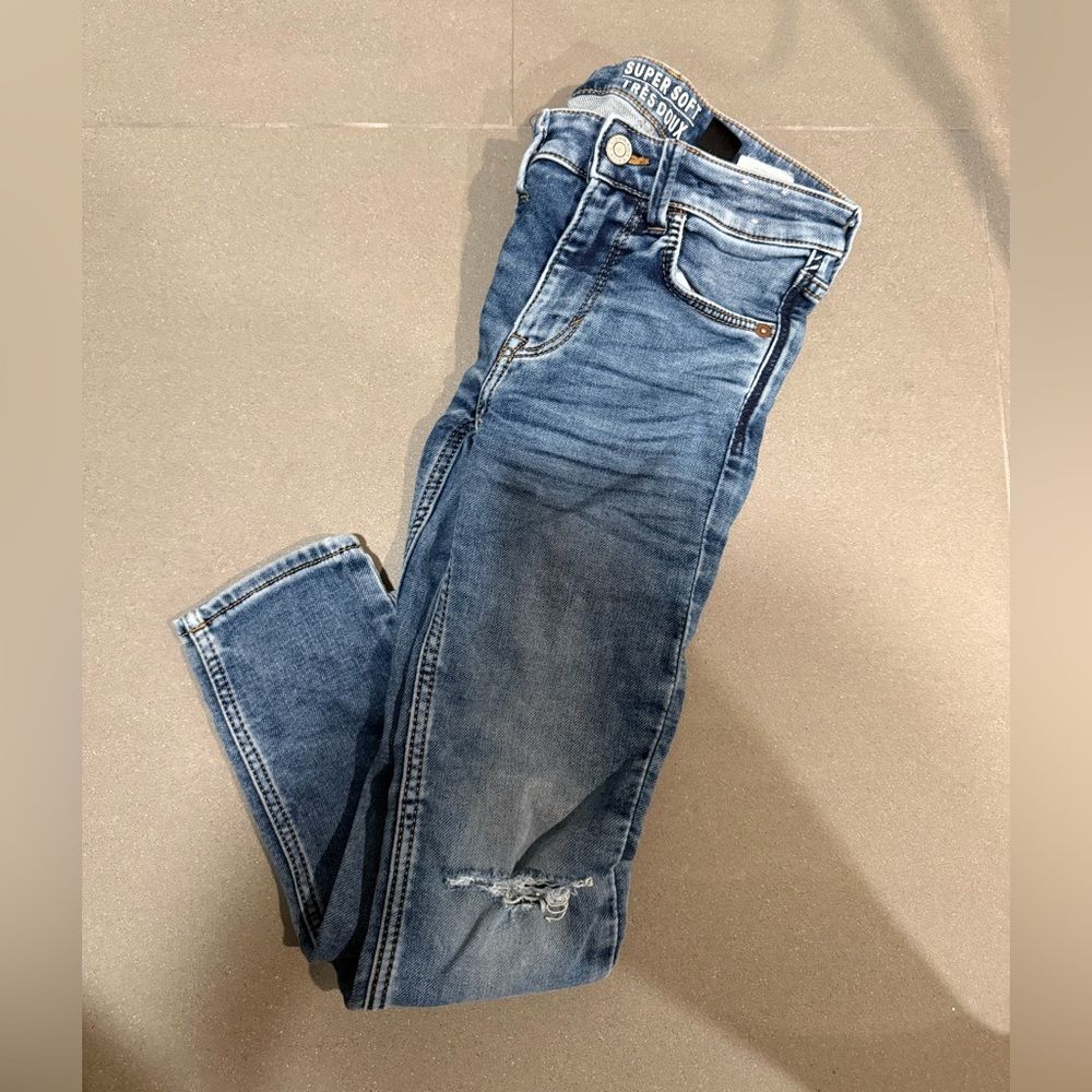 H&M Blue Distressed Jeans size 8-9Y